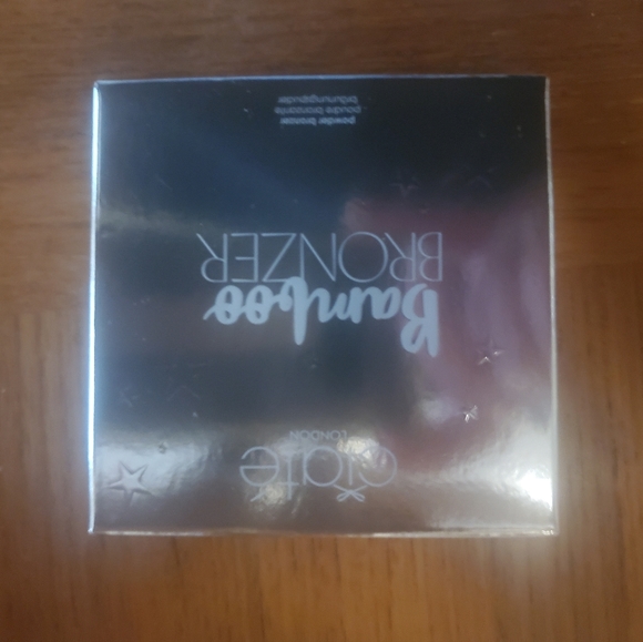 Makeup bundle - Picture 8 of 9